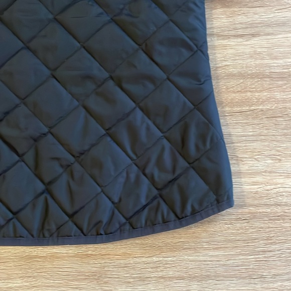 Old Navy Black Full Zip Lightweight Quilted Sleeveless Vest - Picture 7 of 8